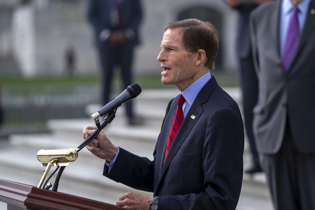 Traditions of the Senate: Dress the Part 