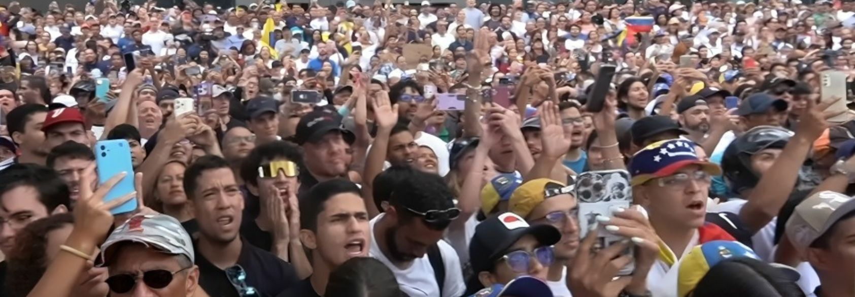 Venezuelans in Standoff Over Disputed Presidential Election