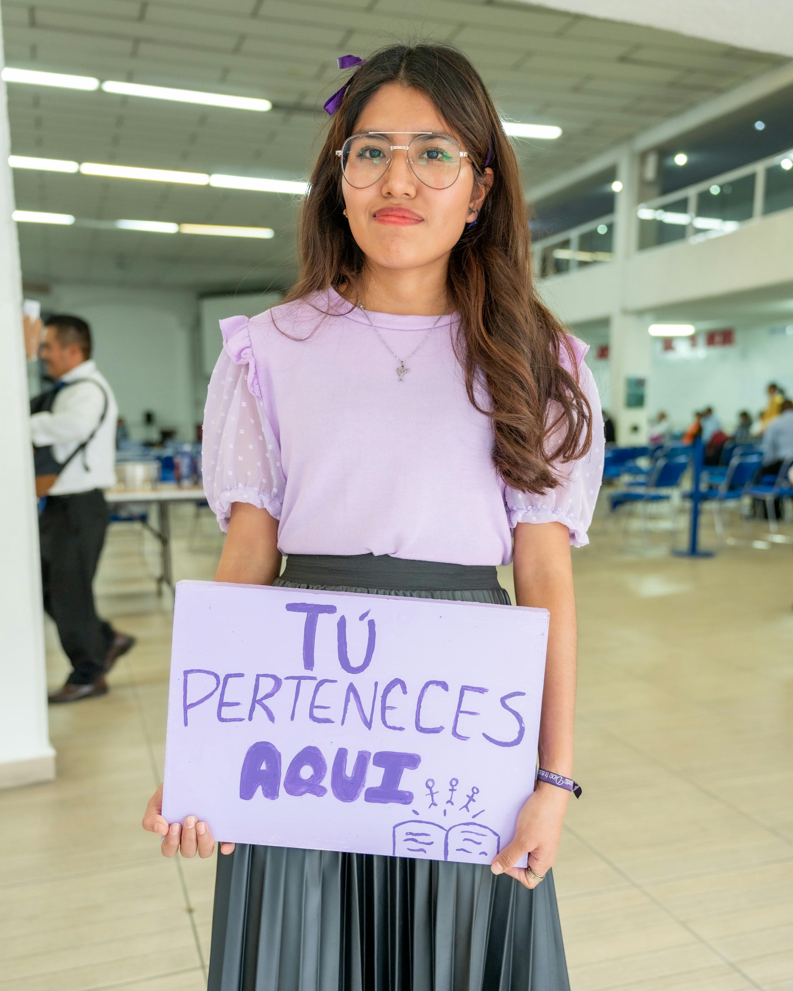 Aprender ingles con el Señor O - Juan goes to school for the first time 