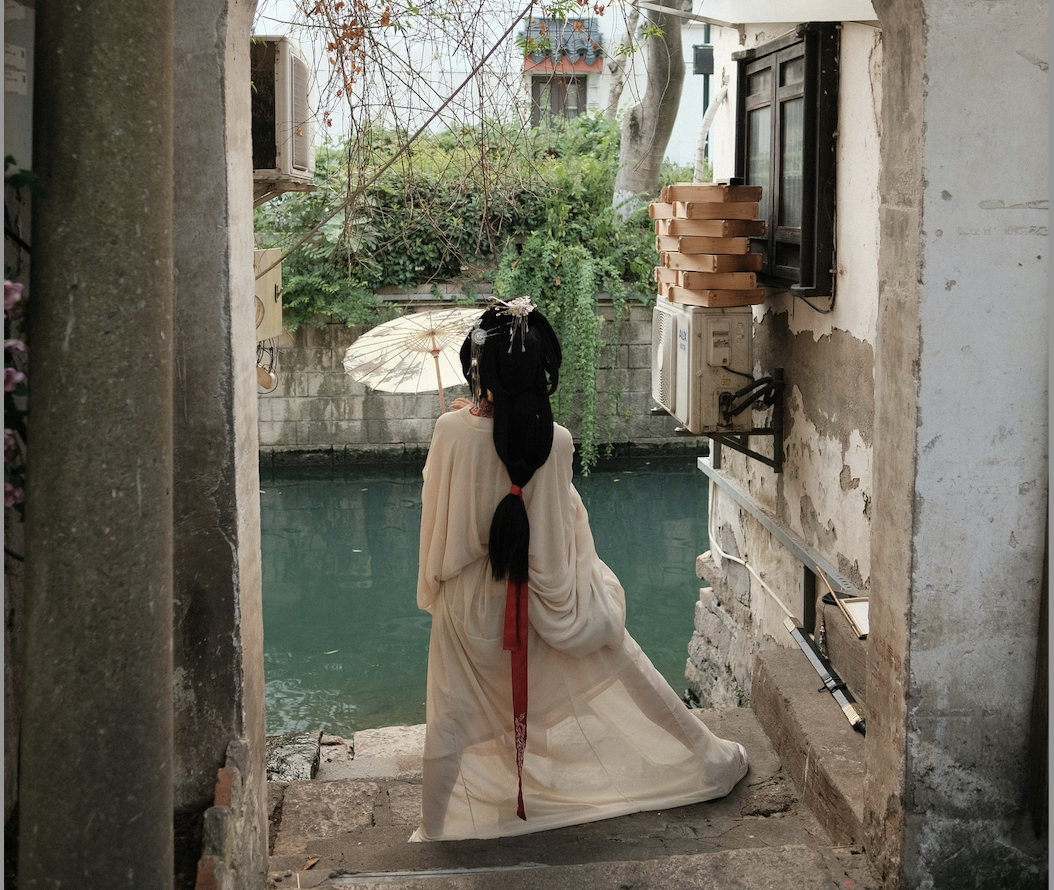 Comparing Chinese and American Fairy Tales