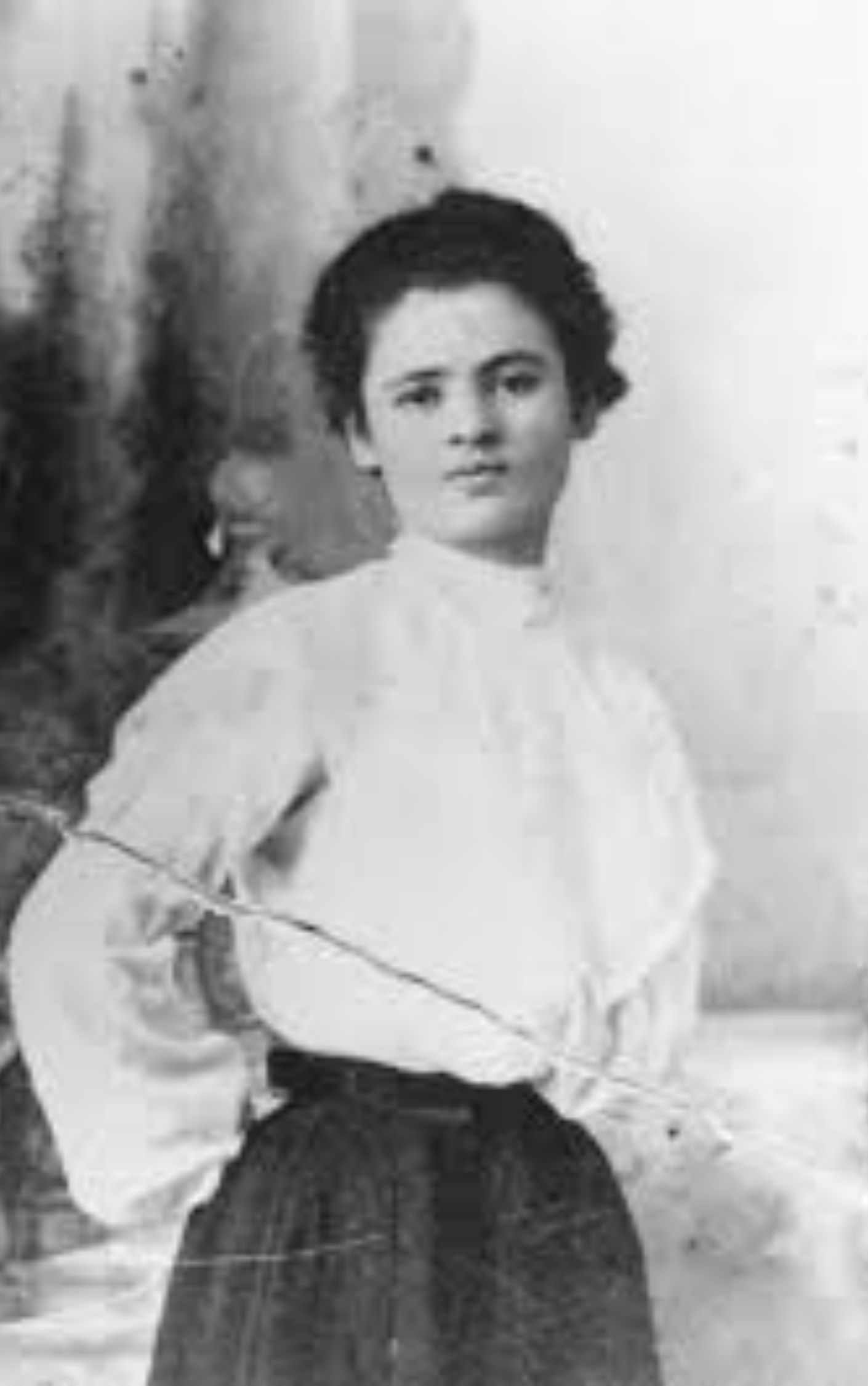 Historic portrait of Clara Lemlich, a Ukrainian Jewish immigrant and garment worker who helped lead the 1909 Uprising of the 20,000. A pioneering labor organizer and women’s rights activist, Lemlich sparked one of the largest strikes by women workers in U.S. history, fighting for safer factory conditions and labor protections.