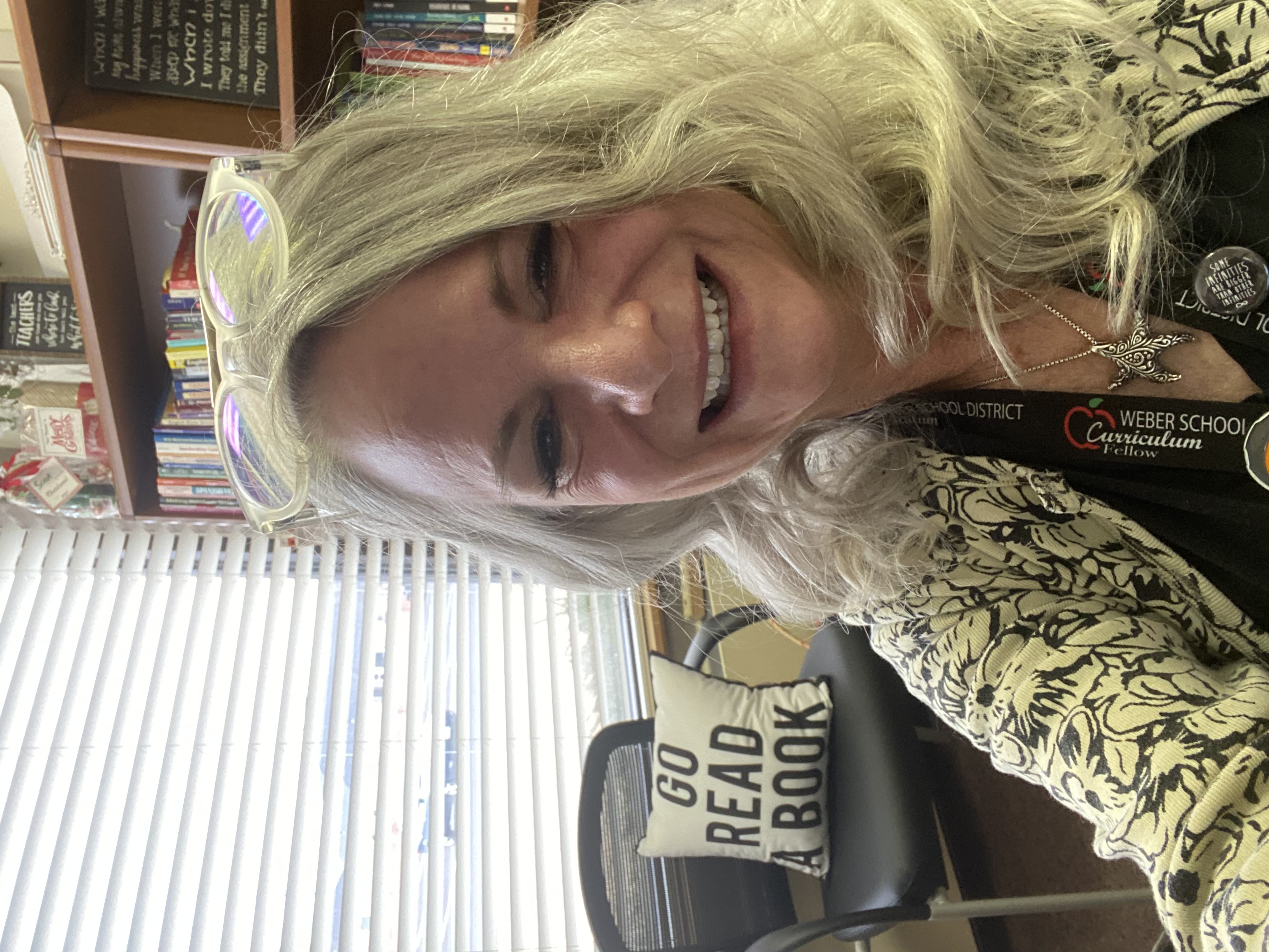 Cat in the Hat: Exploring the Paradigm for Argumentation Writing