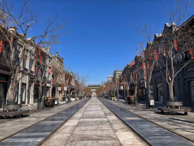 distance learning and coronavirus: an empty street in china