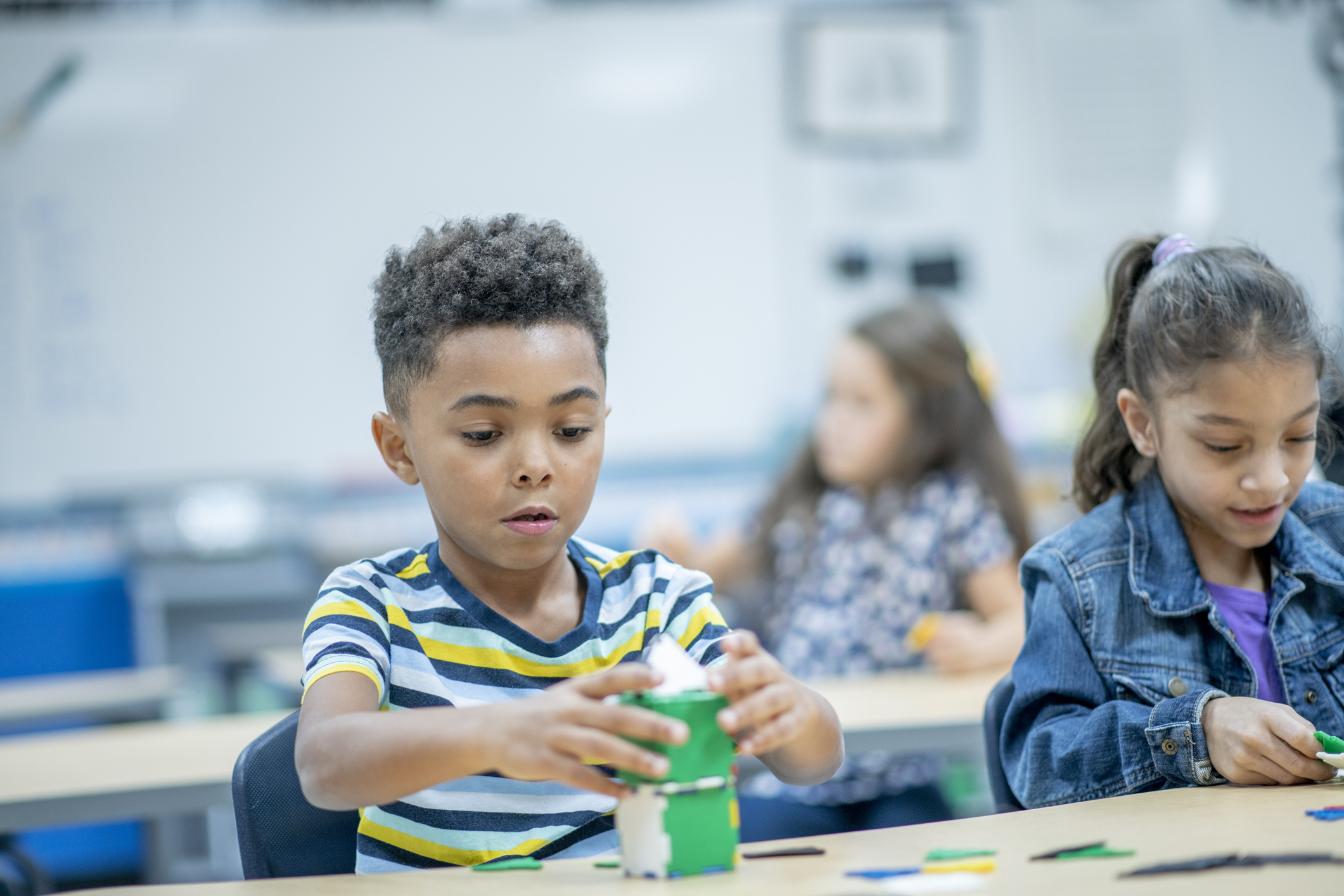 Teaching the Scientific Method Using an Easy Experiment