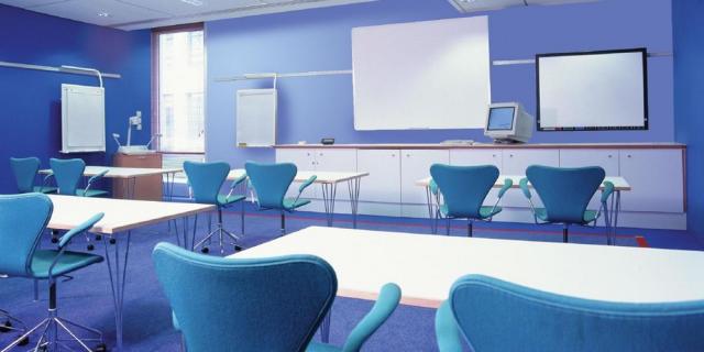 Project Design: Write a proposal to change federal law and present the proposal to lawmakers and the community